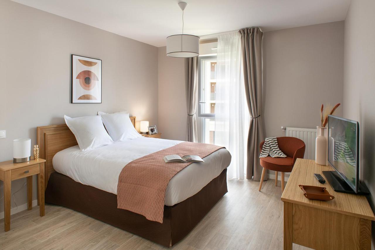 Aparthotel Le Critérium Ecouflant Esterno foto
