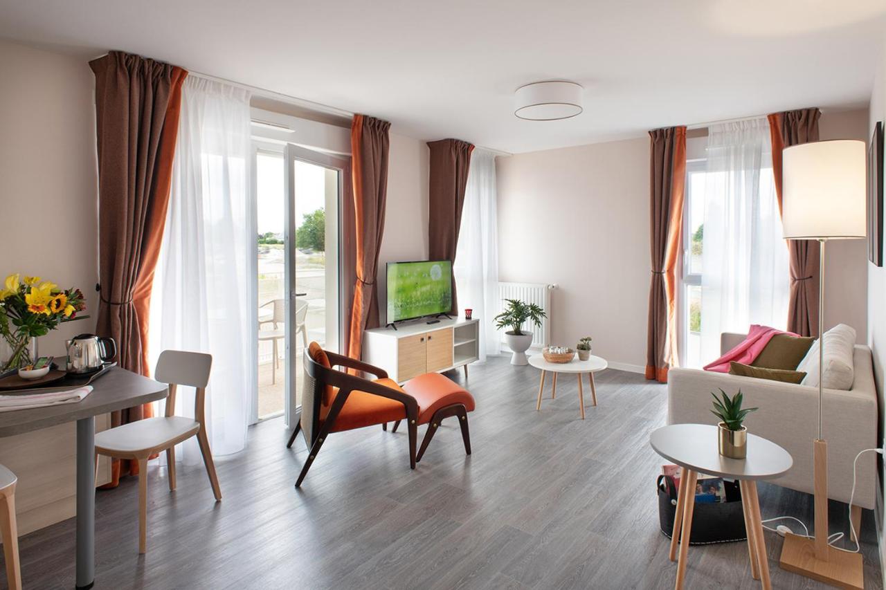 Aparthotel Le Critérium Ecouflant Esterno foto